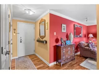 Photo #5: 8140788 Listing