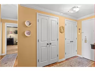 Photo #6: 8140788 Listing