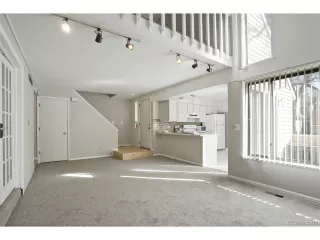 Photo #5: 8143651 Listing