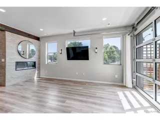 Photo #5: 8145490 Listing