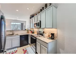 Photo #6: 8145598 Listing