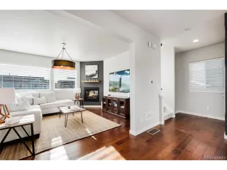 Photo #5: 8147474 Listing