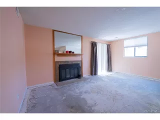 Photo #4: 8151100 Listing