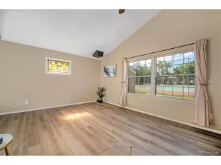 Photo #2: 8152008 Listing