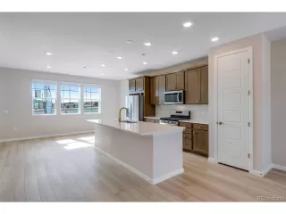 Photo #4: 8152514 Listing