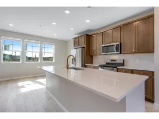 Photo #5: 8152514 Listing