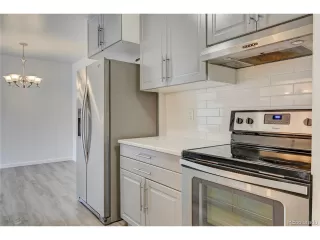 Photo #4: 8153266 Listing 