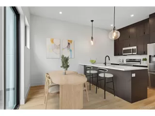 Photo #6: 8154814 Listing