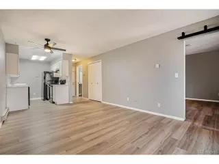 Photo #3: 8156596 Listing