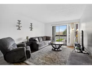Photo #2: 8156783 Listing