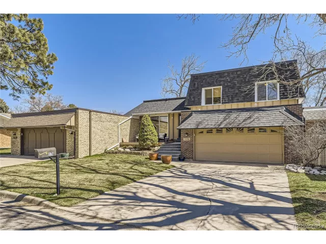 MLS: 8159985 Condo For Sale