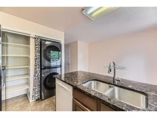 Photo #4: 8161294 Listing