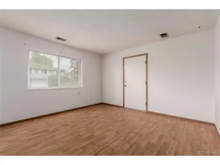 Photo #6: 8162262 Listing