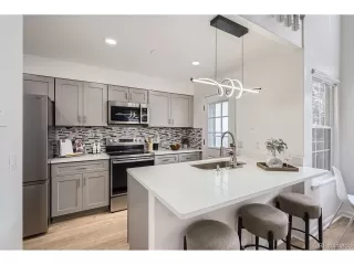 Photo #6: 8164517 Listing