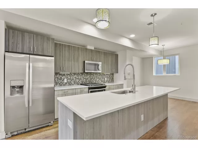 MLS: 8165292 Condo For Sale