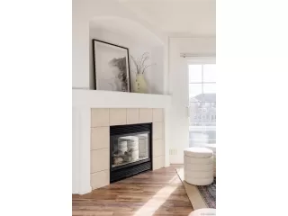 Photo #5: 8165736 Listing