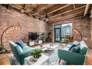 Photo #2: 8166148 Listing