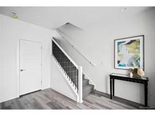 Photo #5: 8167408 Listing