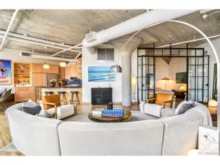 Photo #2: 8171181 Listing