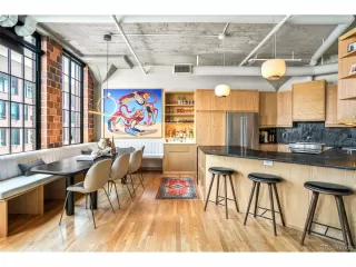 Photo #5: 8171181 Listing