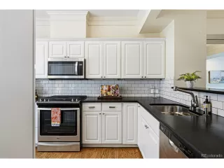 Photo #3: 8174878 Listing 