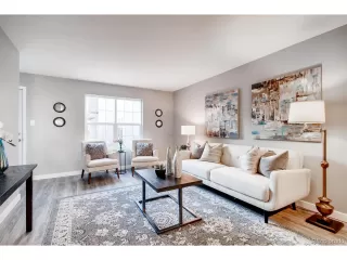 Photo #2: 8179228 Listing