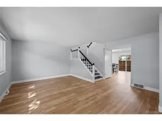 Photo #3: 8179903 Listing