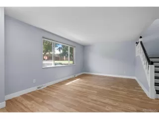 Photo #5: 8179903 Listing