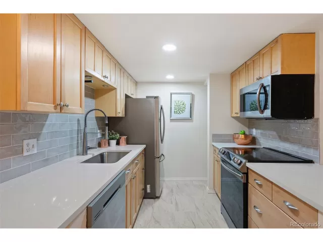 MLS: 8180996 Condo For Sale