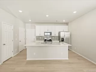 Photo #2: 8182249 Listing 