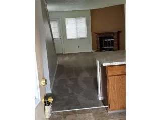 Photo #5: 8187178 Listing 