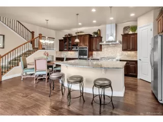 Photo #4: 8190161 Listing
