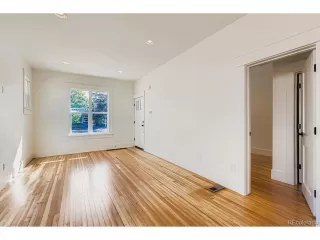 Photo #4: 8191948 Listing