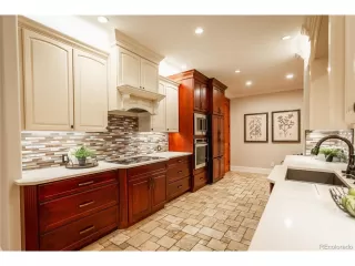 Photo #2: 8196081 Listing