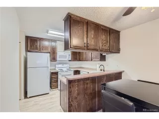 Photo #4: 8196827 Listing