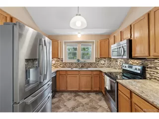 Photo #5: 8197454 Listing 