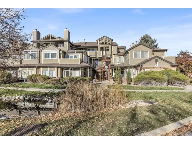 MLS: 8199967 Condo For Sale