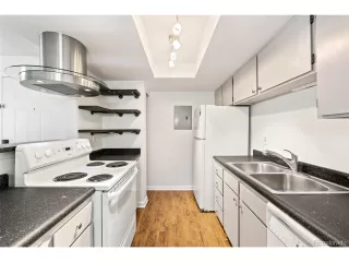 Photo #6: 8200160 Listing 