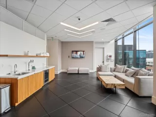 Photo #6: 8200368 Listing