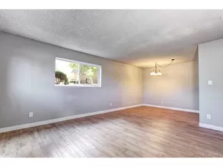 Photo #5: 8200529 Listing 