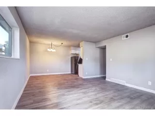 Photo #6: 8200529 Listing 