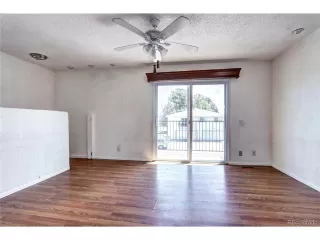 Photo #5: 8201293 Listing