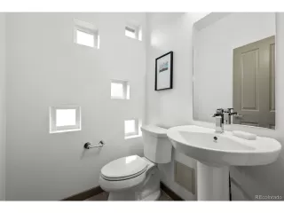 Photo #5: 8201631 Listing 