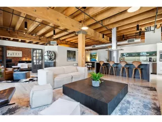 Photo #2: 8202363 Listing 