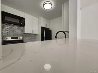 Photo #4: 8206086 Listing