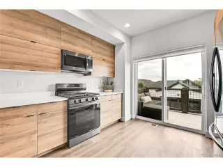 Photo #6: 8210552 Listing 