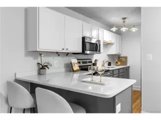 Photo #6: 8218188 Listing 