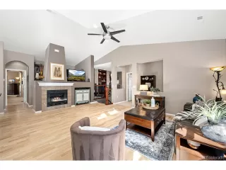 Photo #5: 8218366 Listing