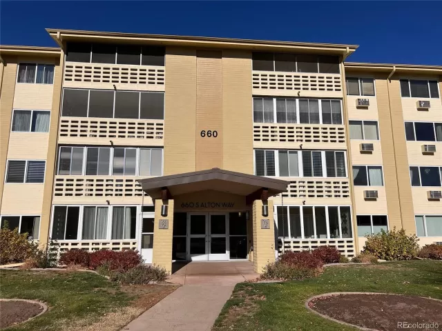 MLS: 8218867 Condo For Sale