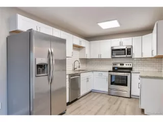 Photo #3: 8219936 Listing